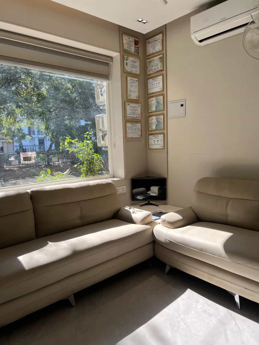 Inside Kosmoss Dental clinic, Indirapuram