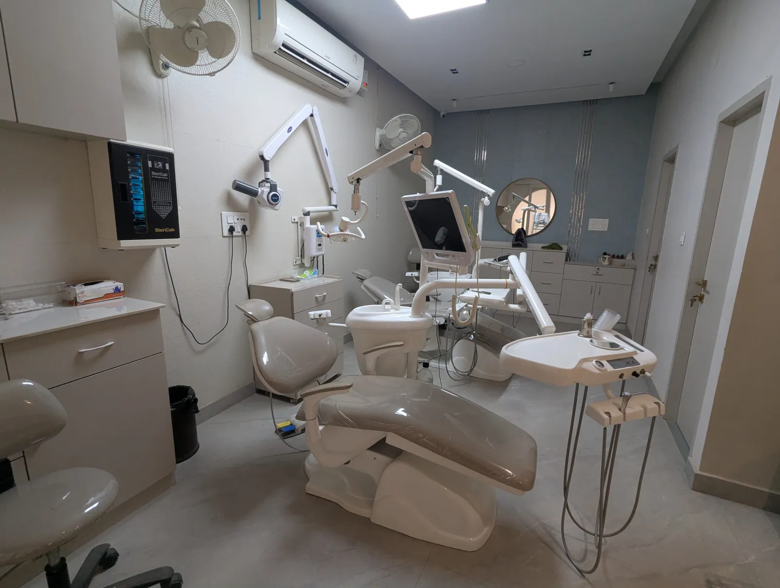Teeth Whitening in Indirapuram treatment at Kosmoss Dental Indirapuram