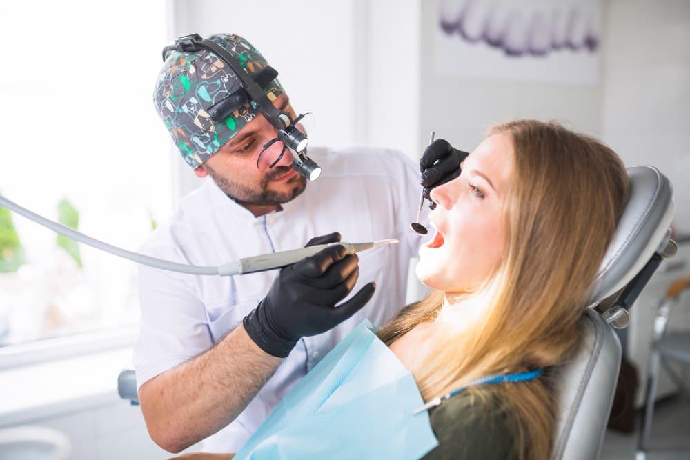 Best Cosmetic Dentist Near Me for Porcelain Veneers
