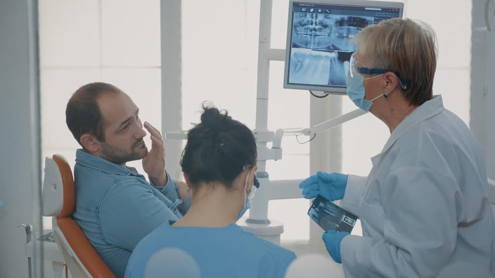 Dentist in Indirapuram: Comparison, Cost & Treatments