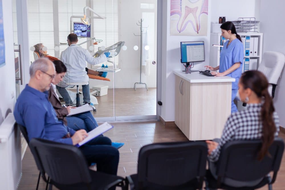 Dentist in Indirapuram – Cost, Treatments, Facilities