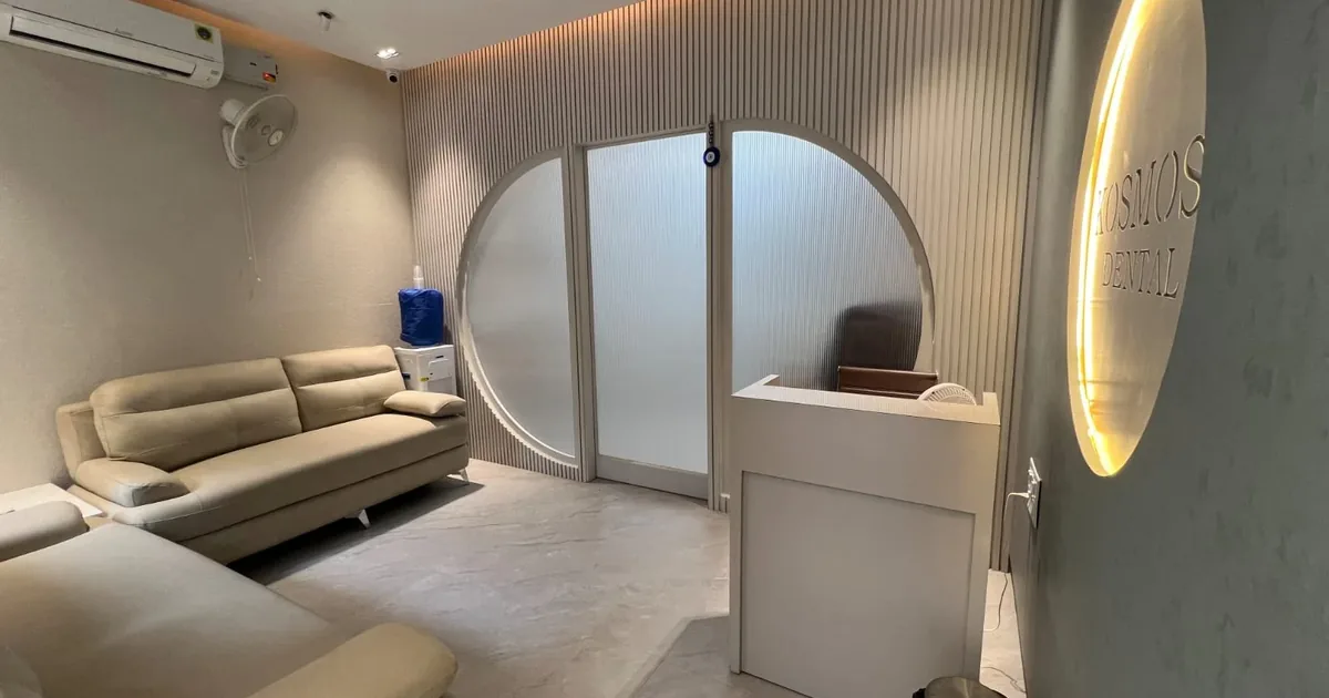 Teeth Whitening in Indirapuram: What Works, What Doesn't, and What to Expect