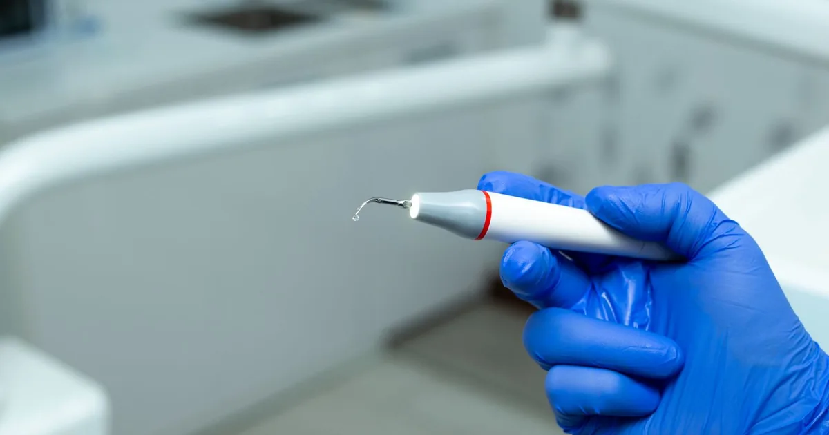 Dental Deep Cleaning in Indirapuram: Pain, Recovery and What to Expect