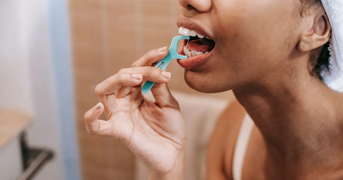 Flossing, Brushing and Oral Hygiene: What Dentists Actually Recommend