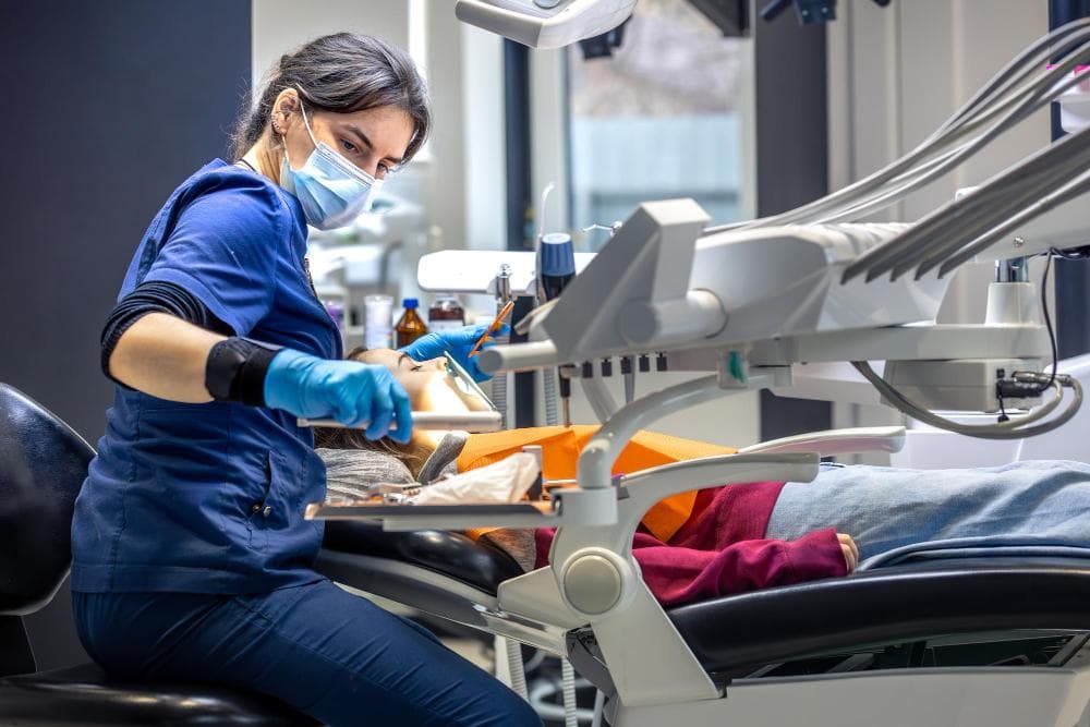 Benefits of Visiting a Family Dentist Near Me Regularly