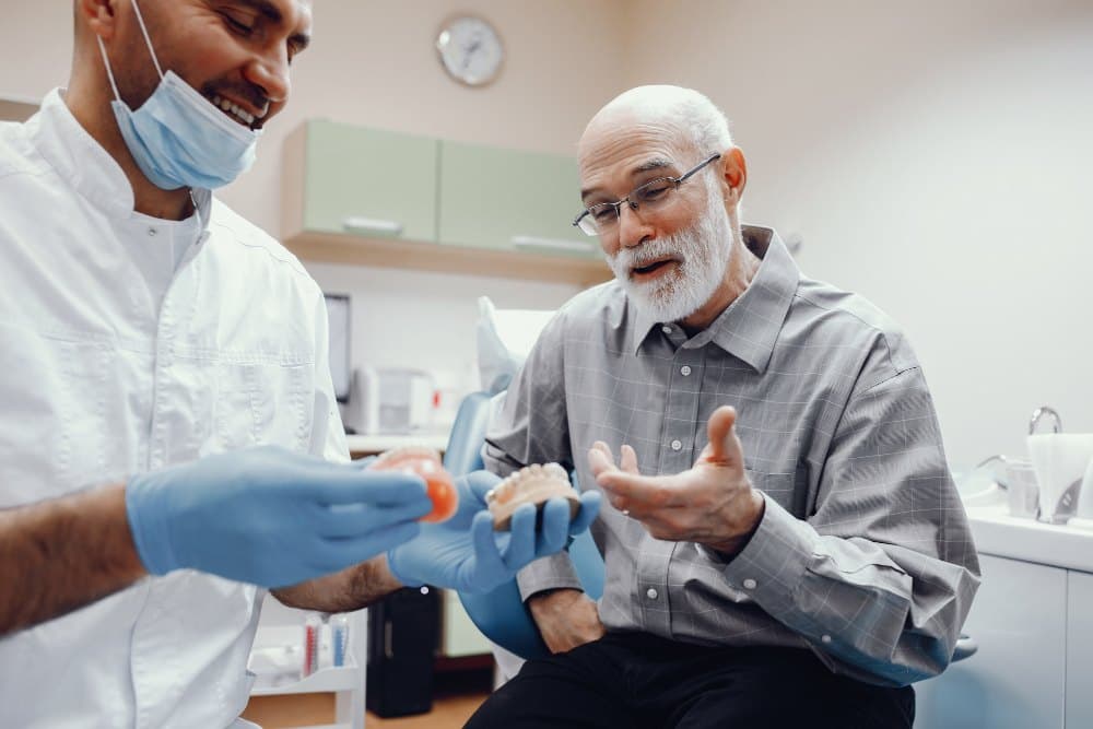 Cheap Dental Implants in Indirapuram